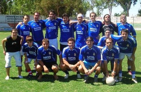 LA COPA UEFA BUSCA SU GANADOR: REAL MANDRIL VS. MUEVA LA VIEJA.